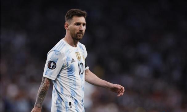 后和VALENTINO粉底液哪个好？测评对比